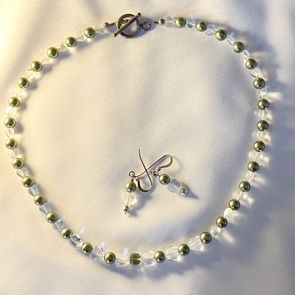 Freshwater pearls with quartz hearts, necklace & earring set - Picture 2 of 3